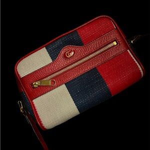 GUCCI Crossbody Bag